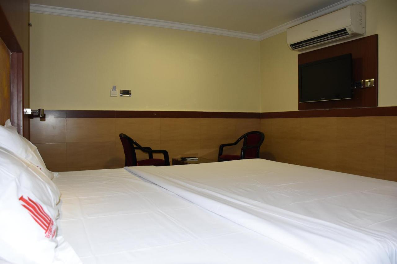 Everest Park Residency Tiruchirappalli Exteriér fotografie