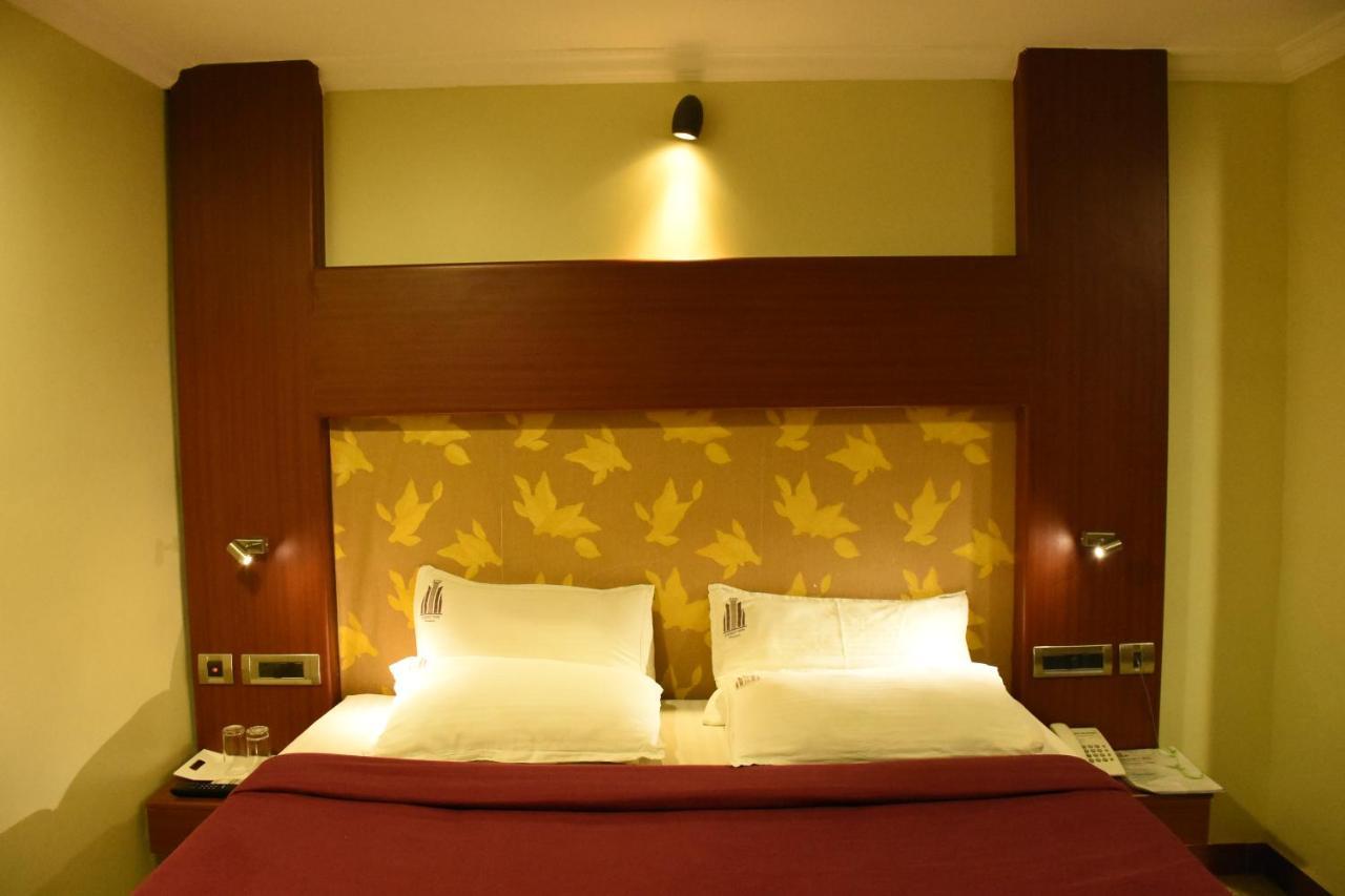 Everest Park Residency Tiruchirappalli Exteriér fotografie